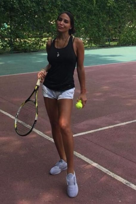 Gayanna - Escort Girl in Earl's Court London